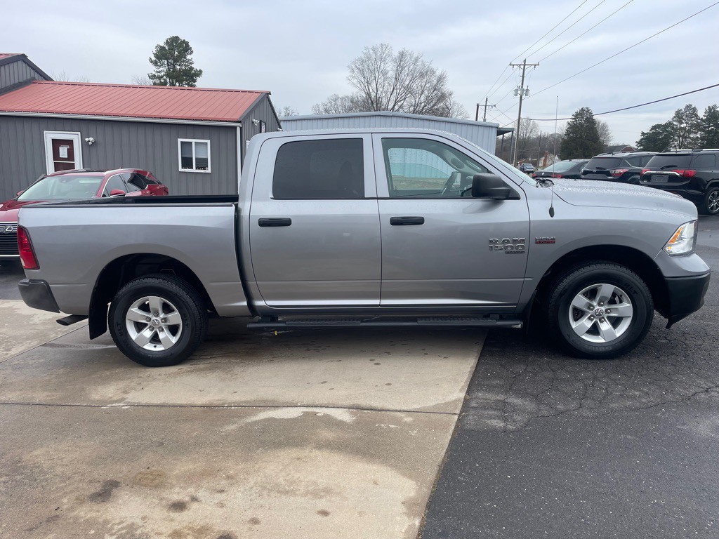 2020 RAM 1500 Image 7