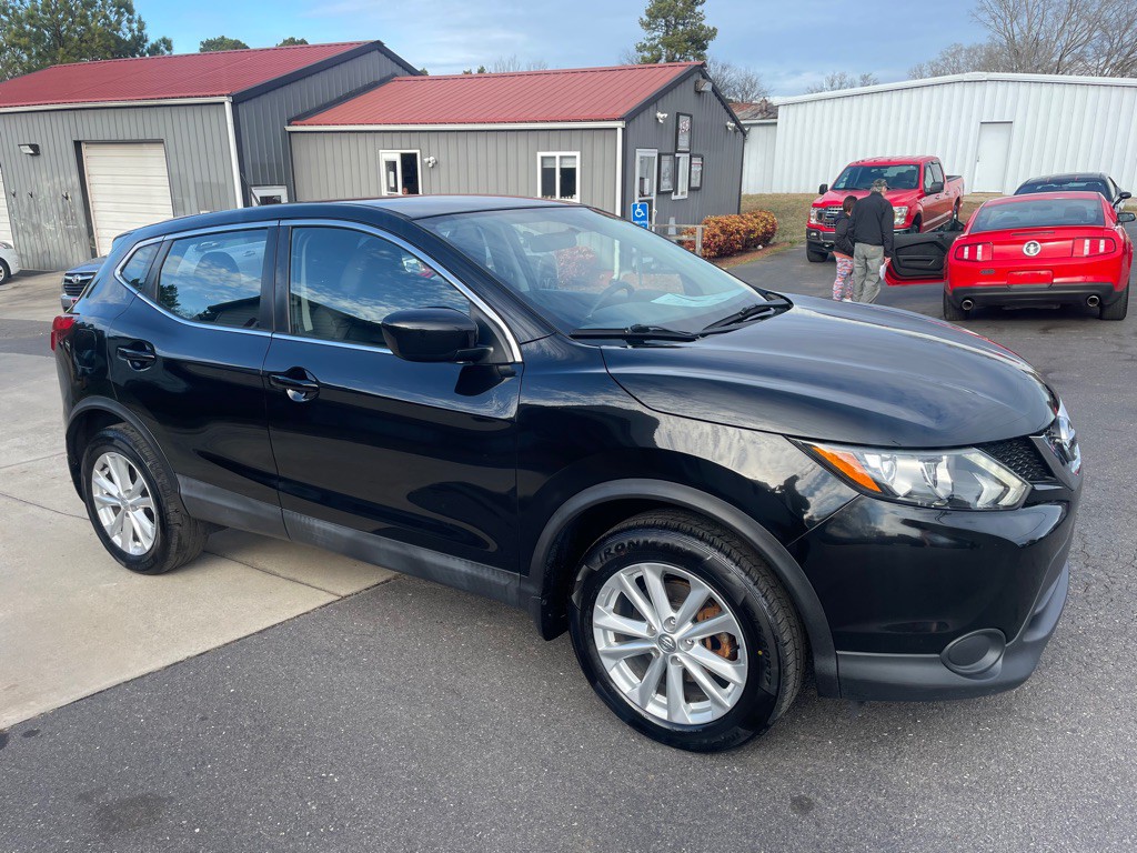 2017 Nissan Rogue Image 6