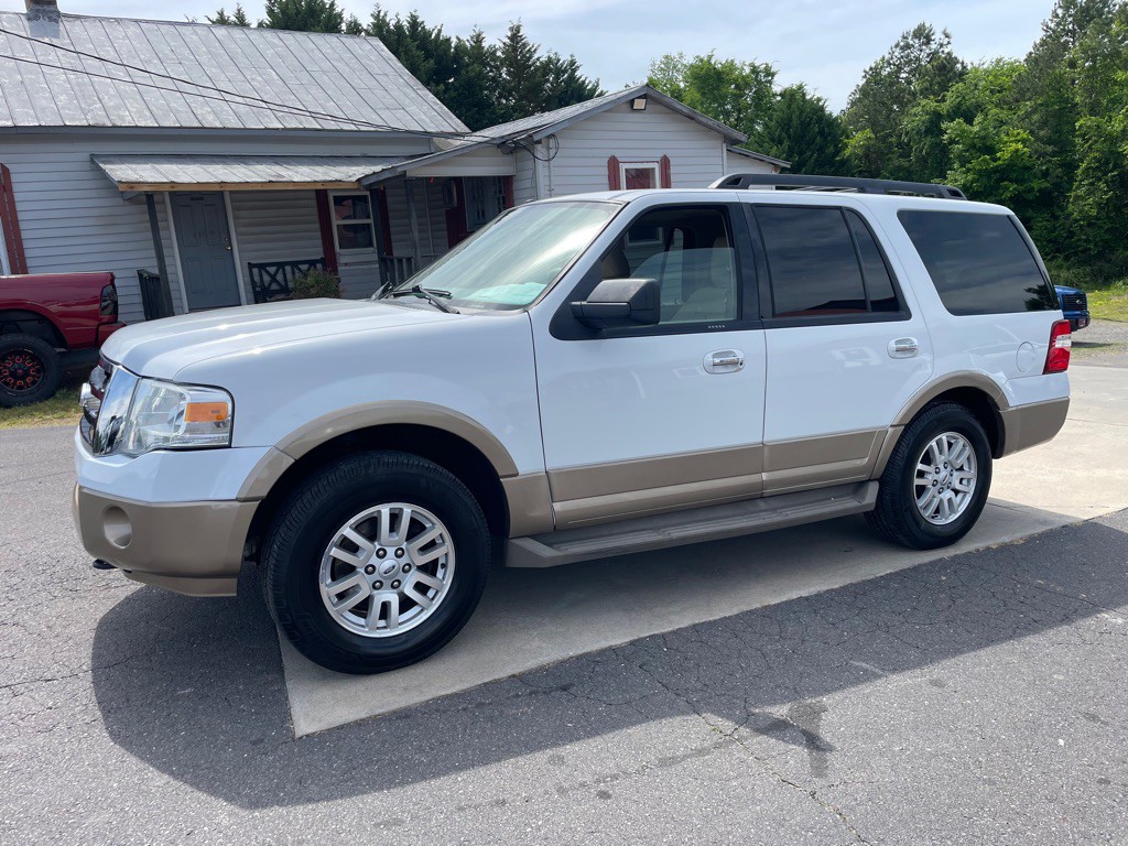 2014 Ford Expedition Image 2