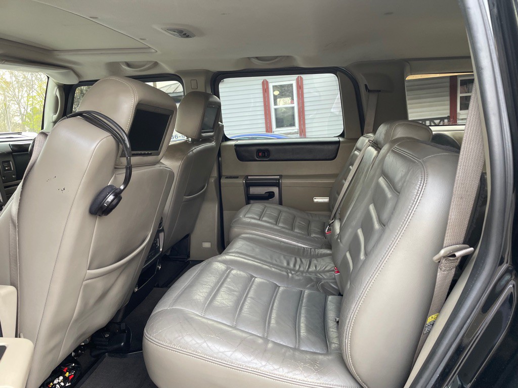 2004 HUMMER H2 Image 12
