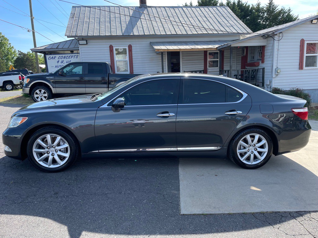 2008 Lexus LS Image 1