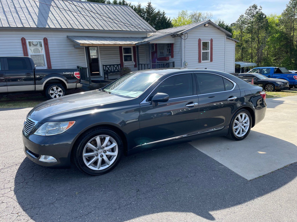 2008 Lexus LS Image 2