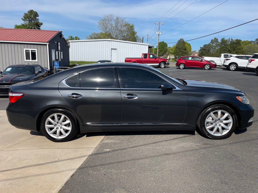 2008 Lexus LS Image 7