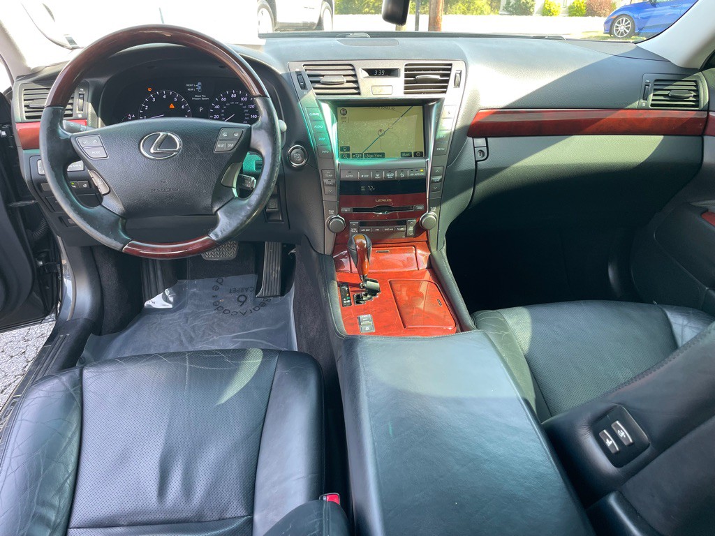 2008 Lexus LS Image 13