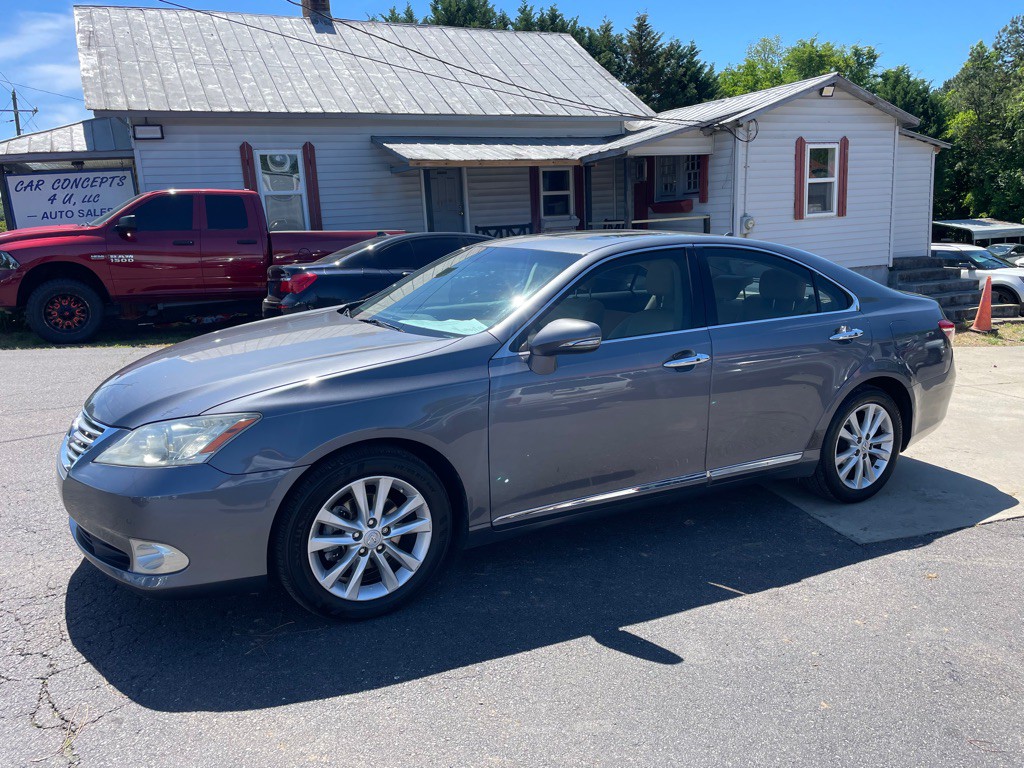 2012 Lexus ES Image 2