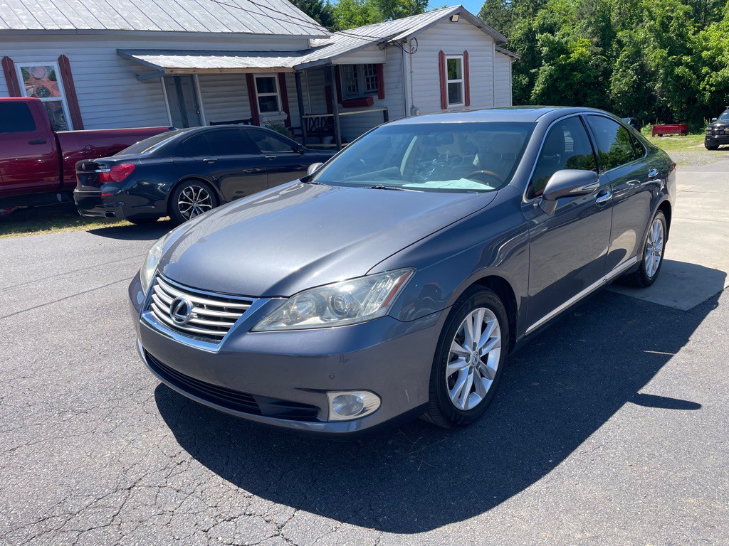 2012 Lexus ES Image 3