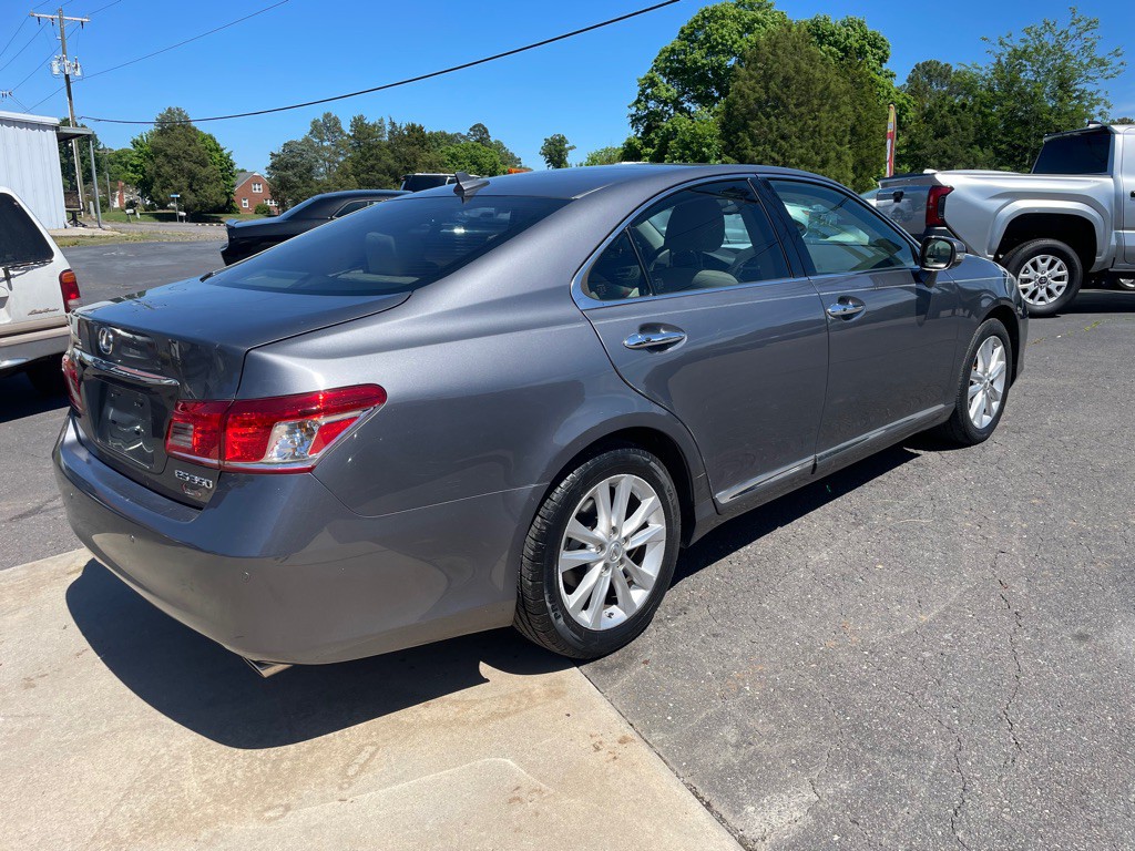 2012 Lexus ES Image 8