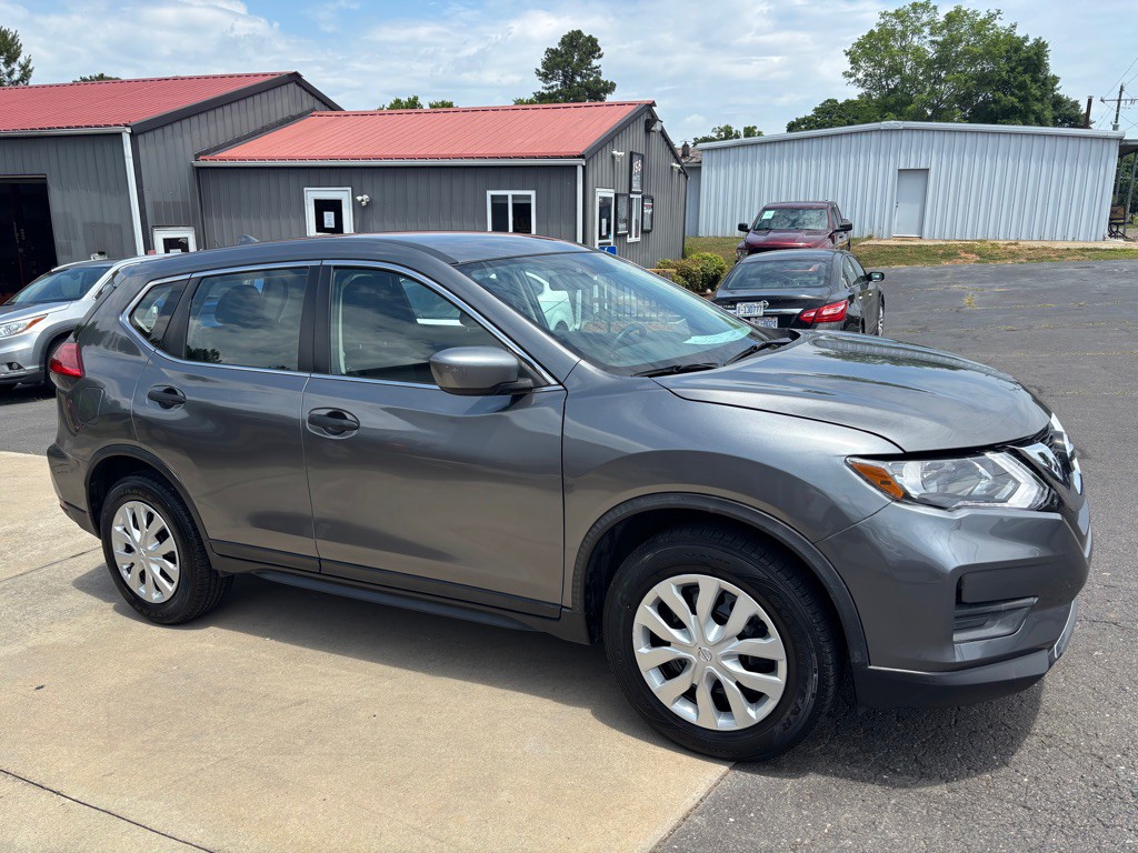 2017 Nissan Rogue Image 6