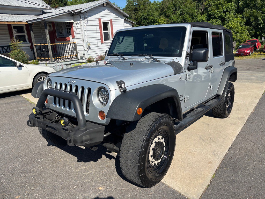 2012 Jeep Wrangler Unlimited Image 3