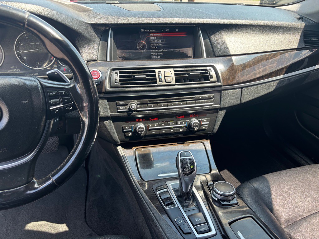 2016 BMW 5 Series Image 12