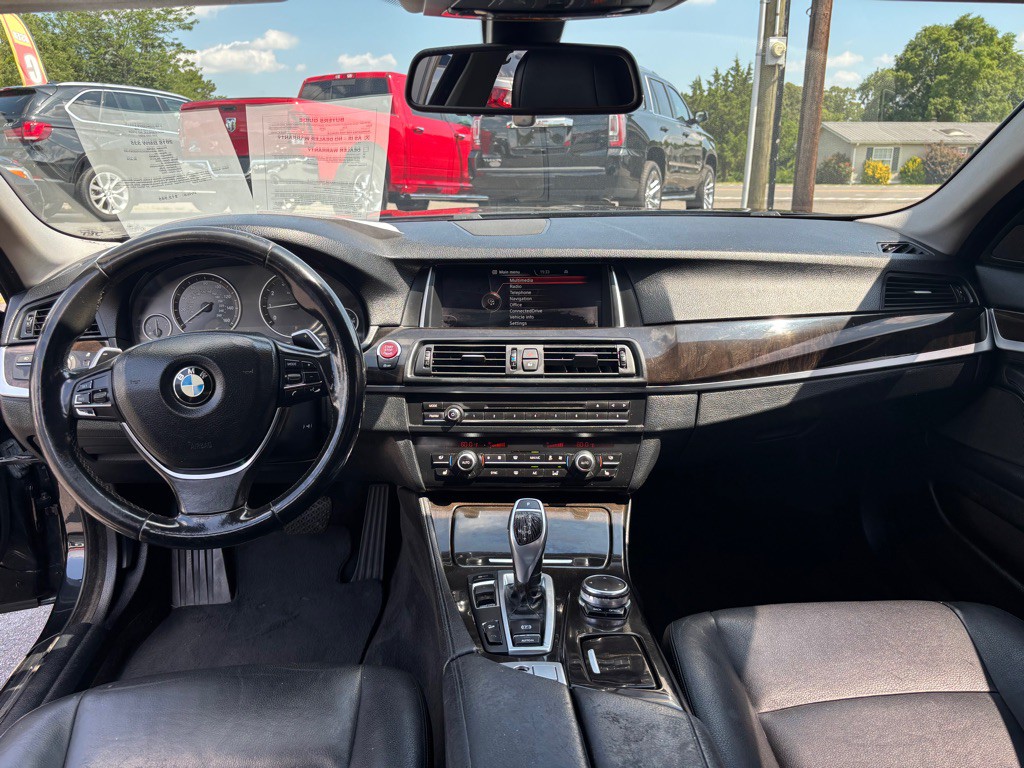 2016 BMW 5 Series Image 15