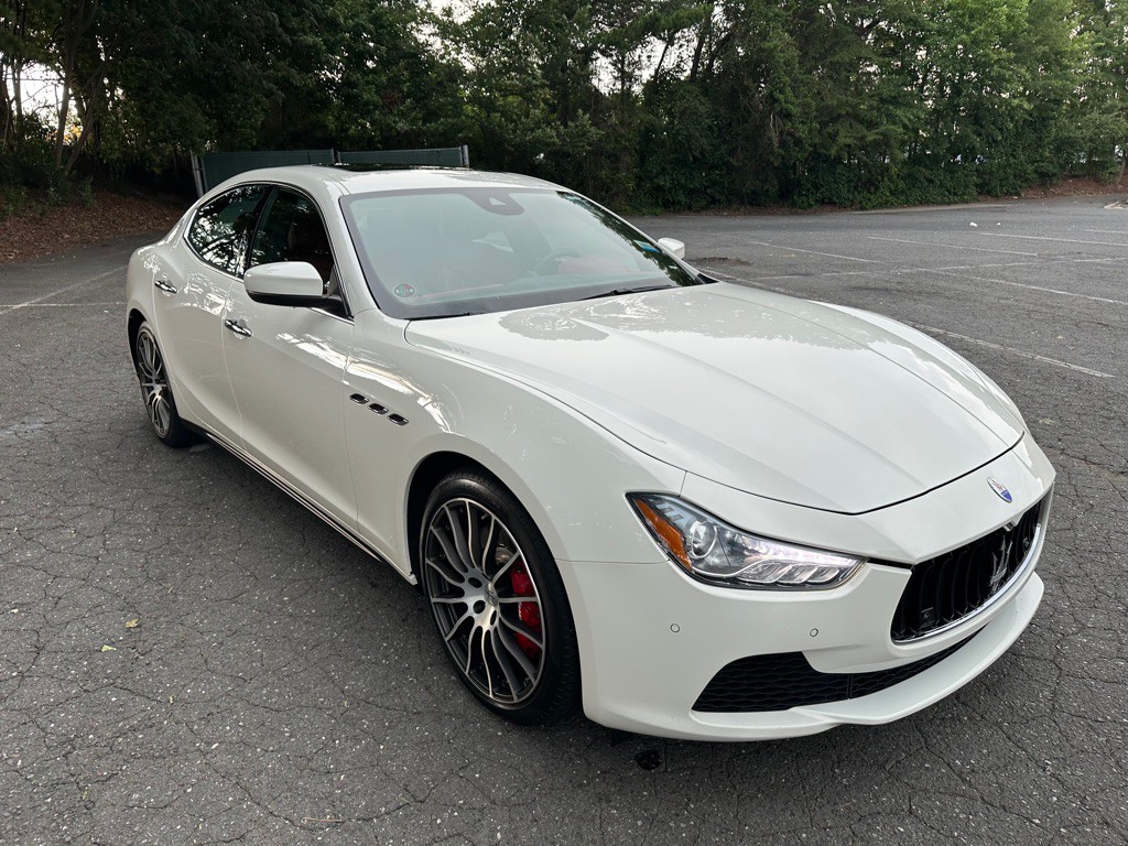 2017 Maserati Ghibli Image 3