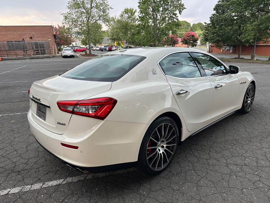 2017 Maserati Ghibli Image 5
