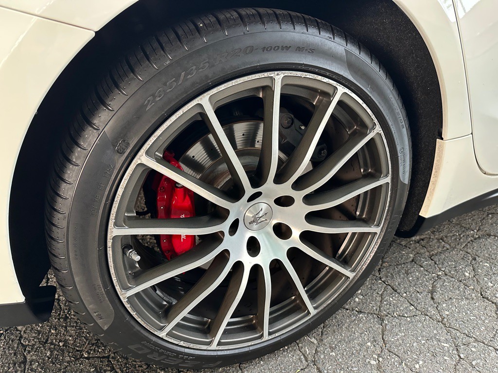 2017 Maserati Ghibli Image 10