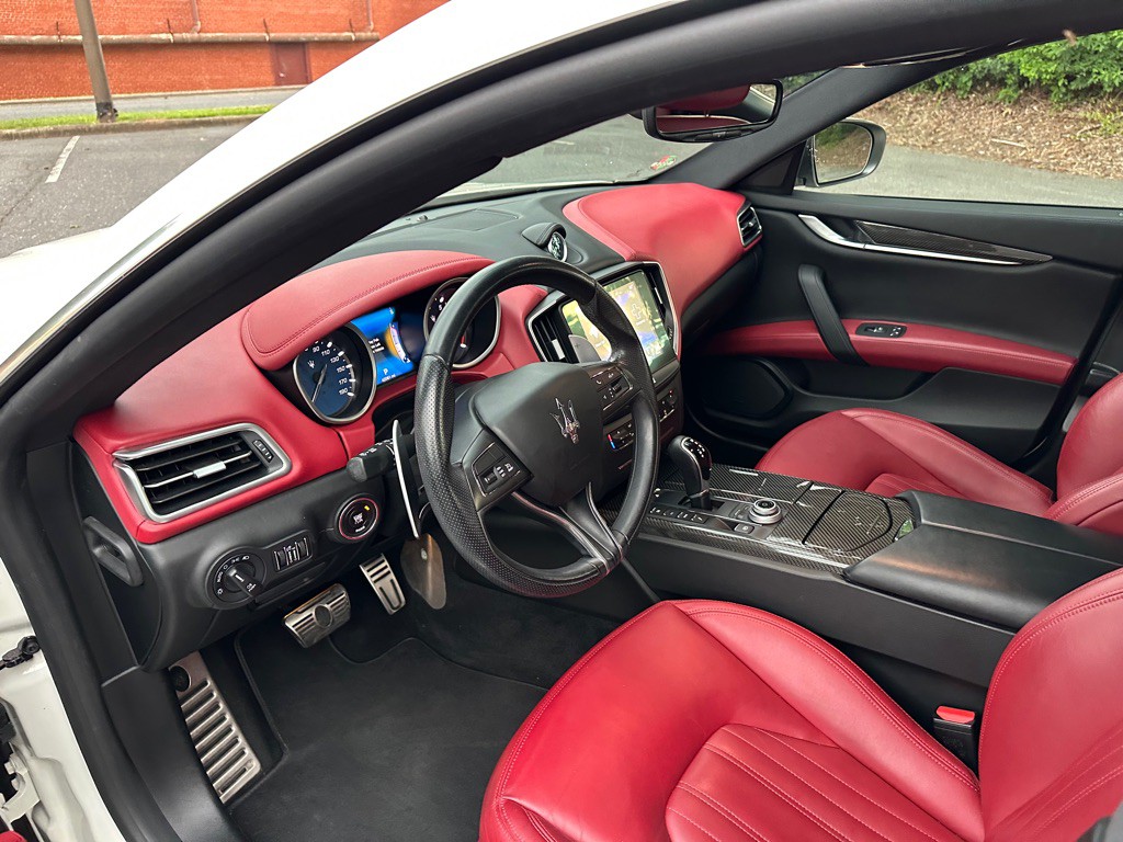 2017 Maserati Ghibli Image 18