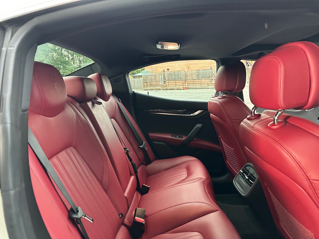 2017 Maserati Ghibli Image 28