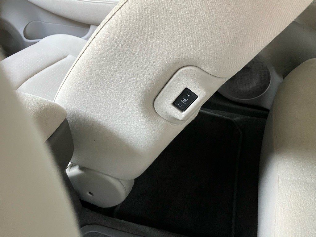 2012 Nissan Leaf Image 6