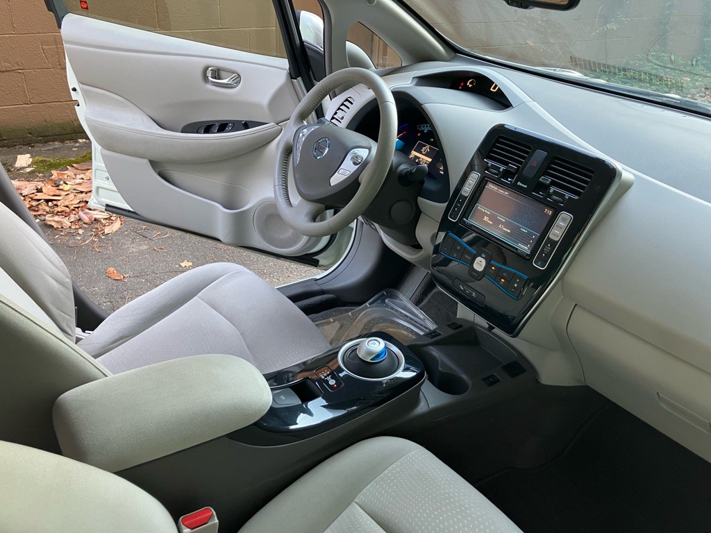 2012 Nissan Leaf Image 7