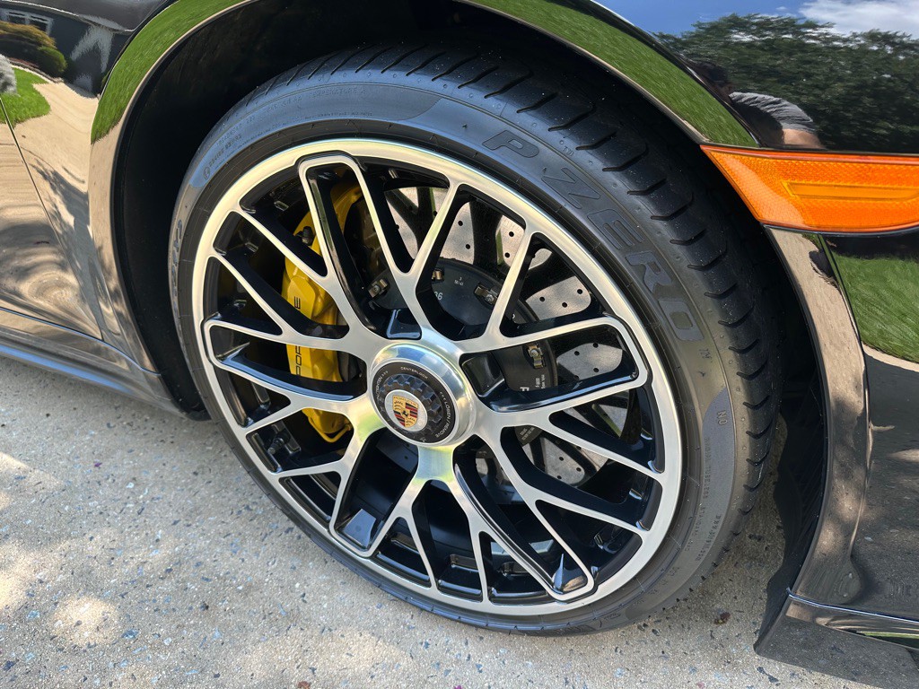 2015 Porsche 911 Image 12
