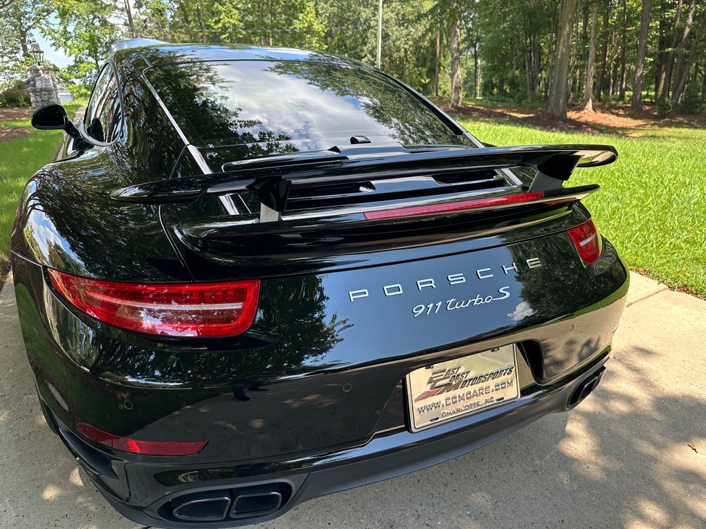 2015 Porsche 911 Image 19