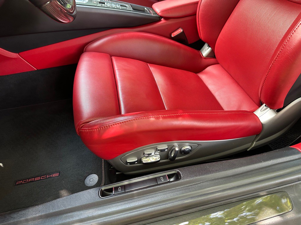 2015 Porsche 911 Image 29