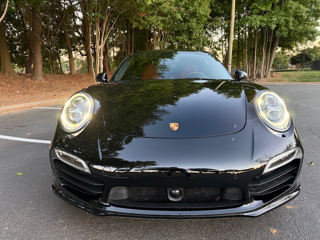 2015 Porsche 911 Image 2