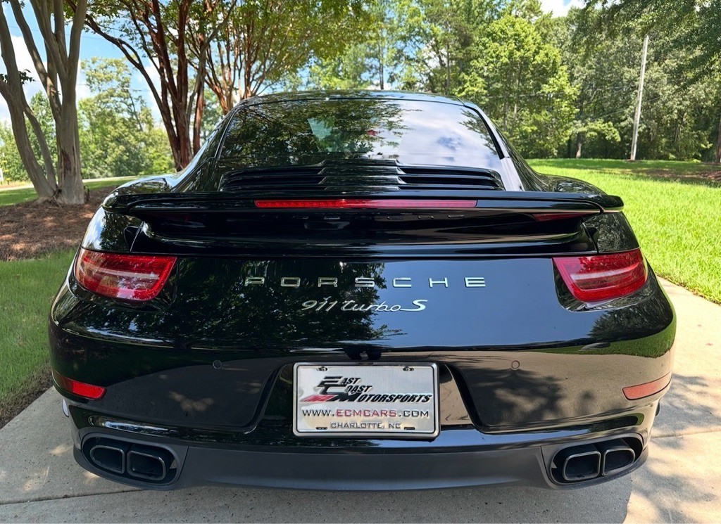 2015 Porsche 911 Image 10