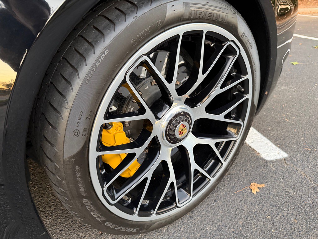 2015 Porsche 911 Image 12