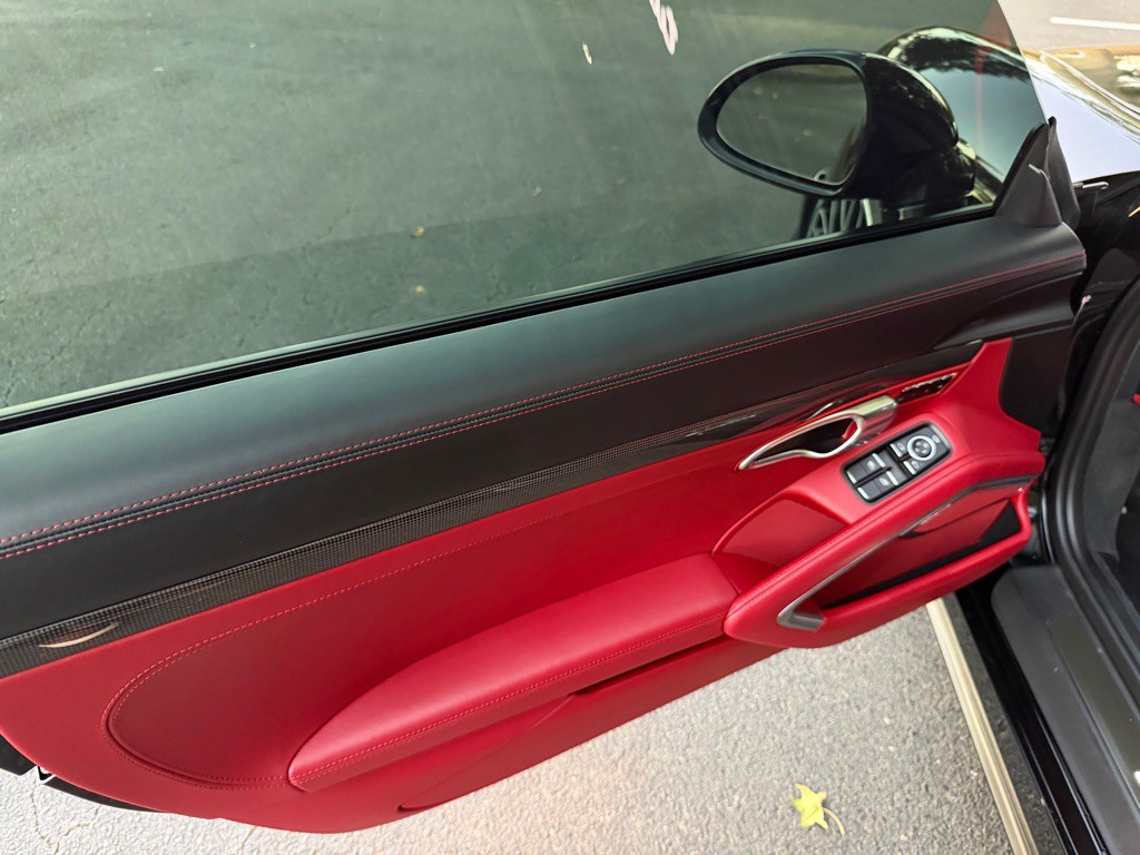 2015 Porsche 911 Image 22