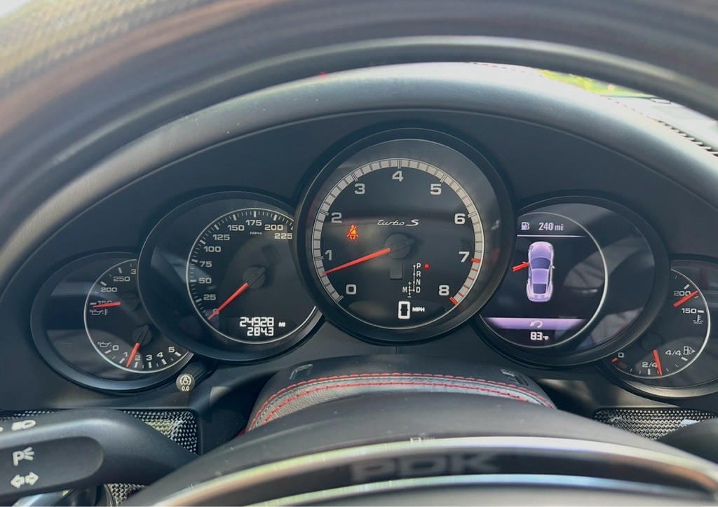 2015 Porsche 911 Image 37