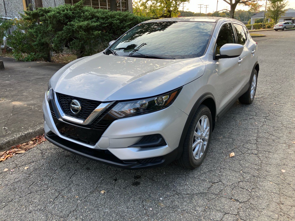 2020 Nissan Rogue Image 3