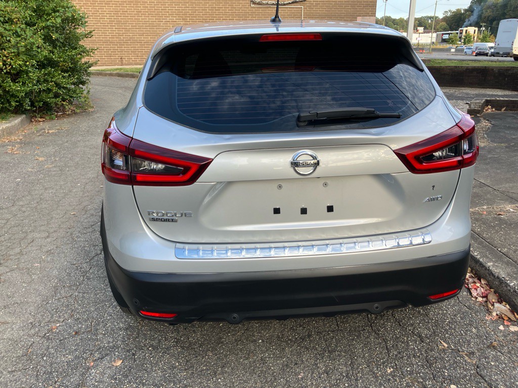 2020 Nissan Rogue Image 8