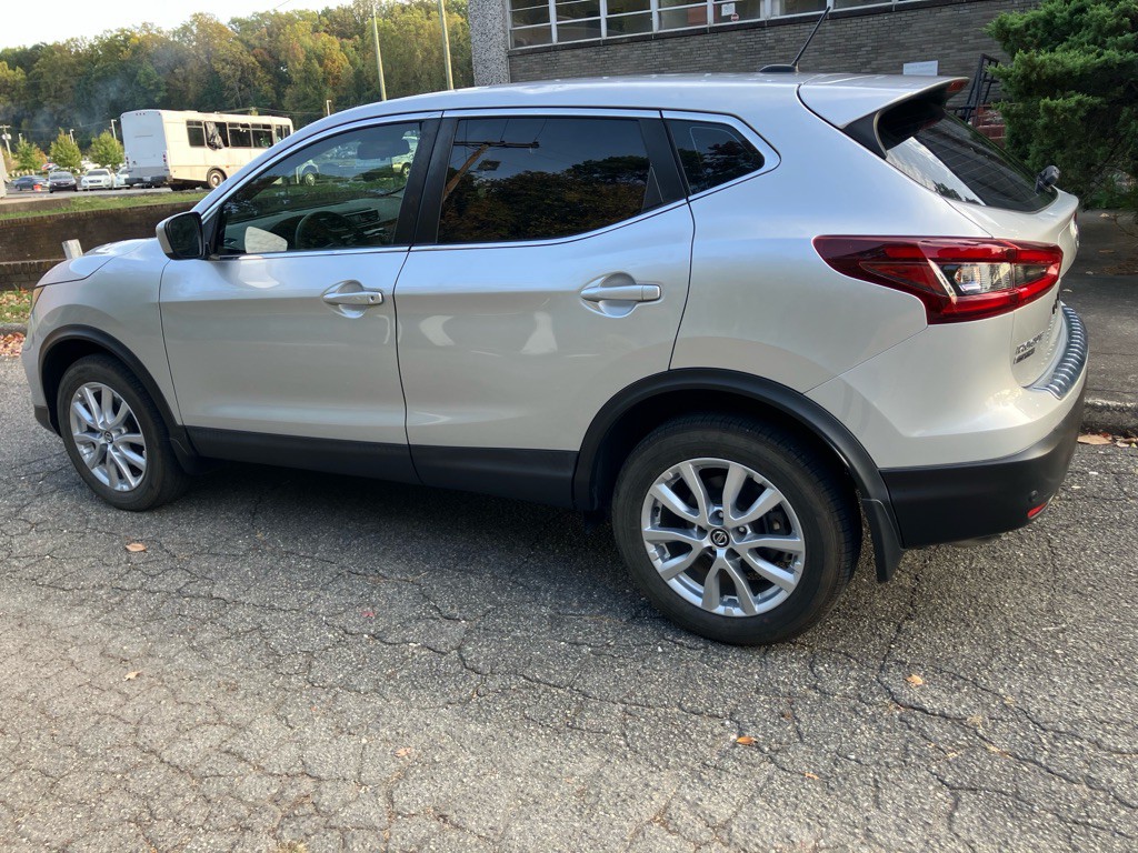 2020 Nissan Rogue Image 9