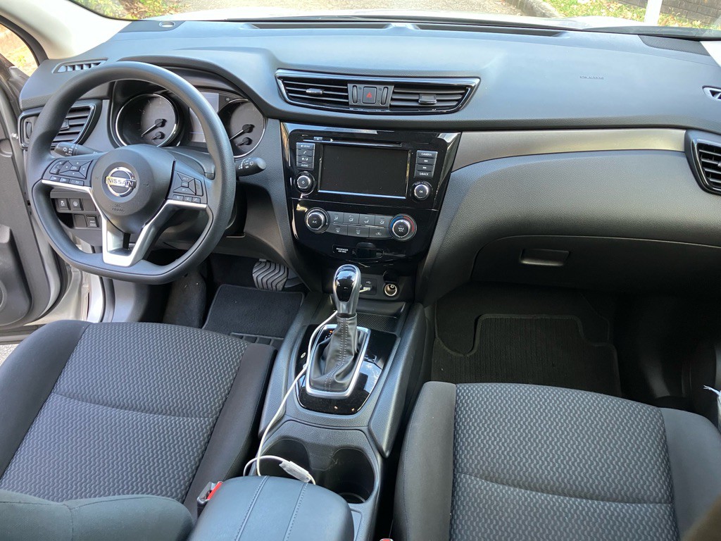 2020 Nissan Rogue Image 15