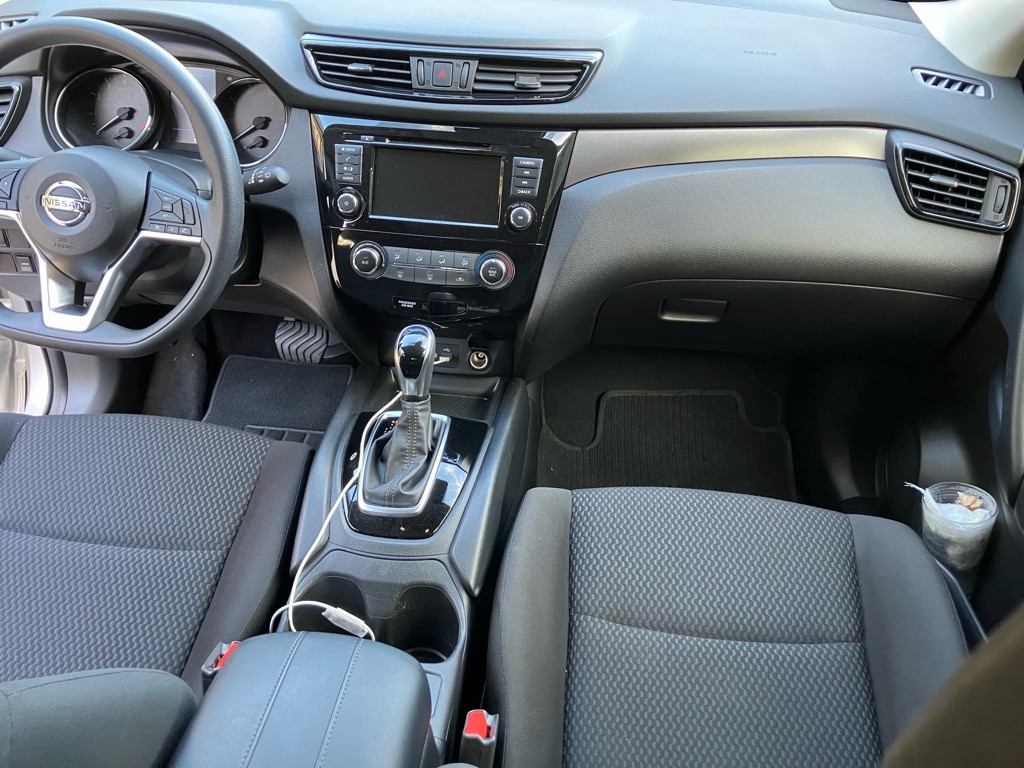 2020 Nissan Rogue Image 17