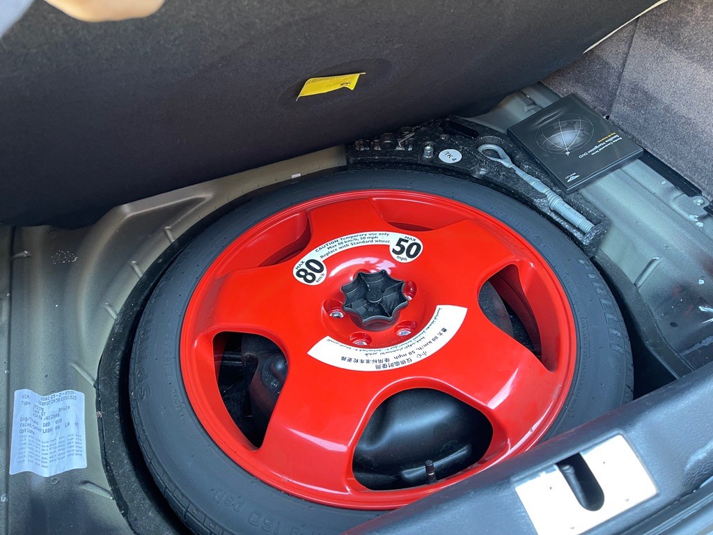 2016 Bentley Continental Image 12