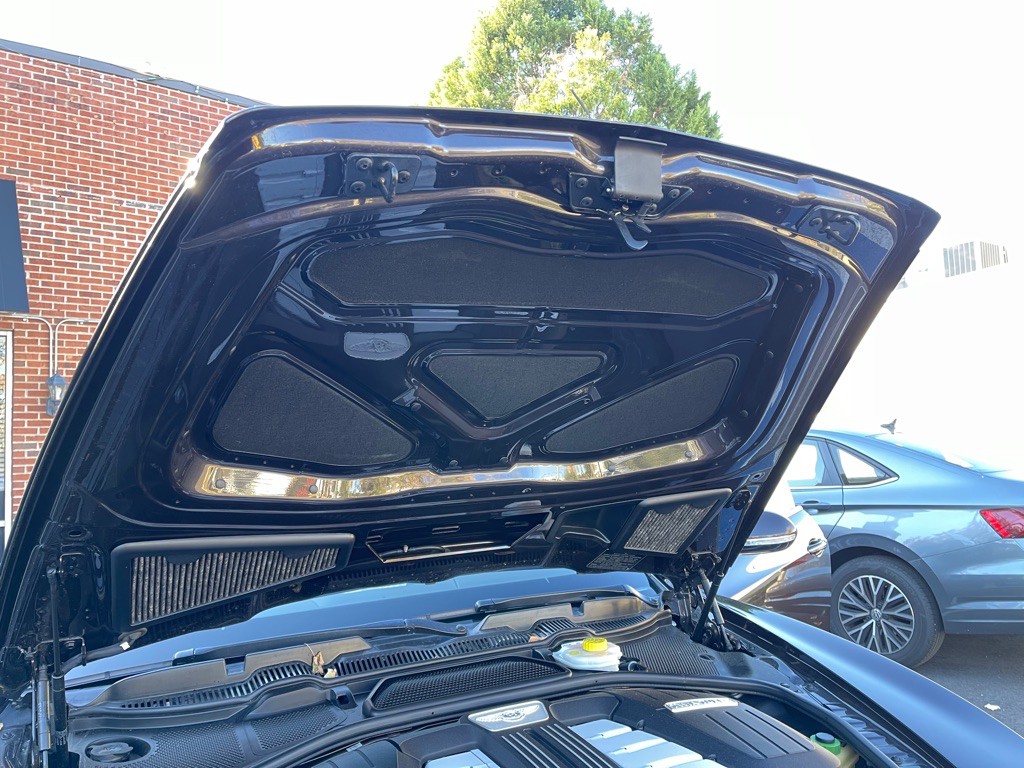 2016 Bentley Continental Image 14