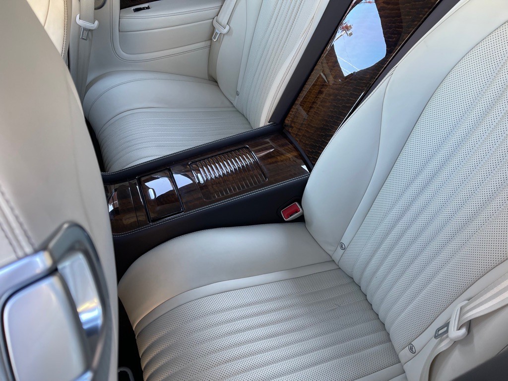 2016 Bentley Continental Image 27