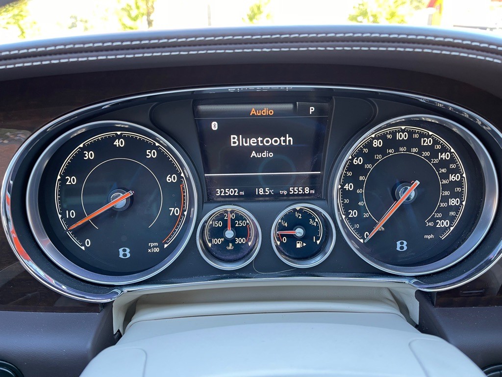 2016 Bentley Continental Image 30