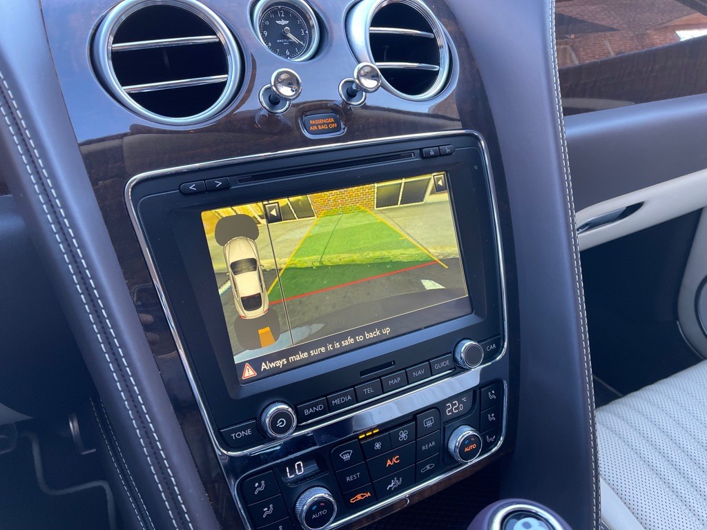 2016 Bentley Continental Image 31