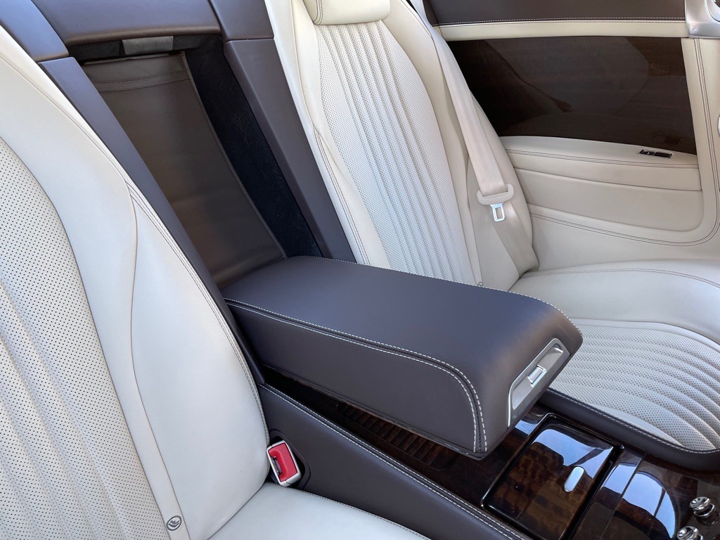 2016 Bentley Continental Image 39