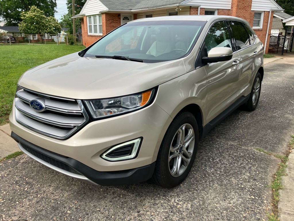 2017 Ford Edge Image 3