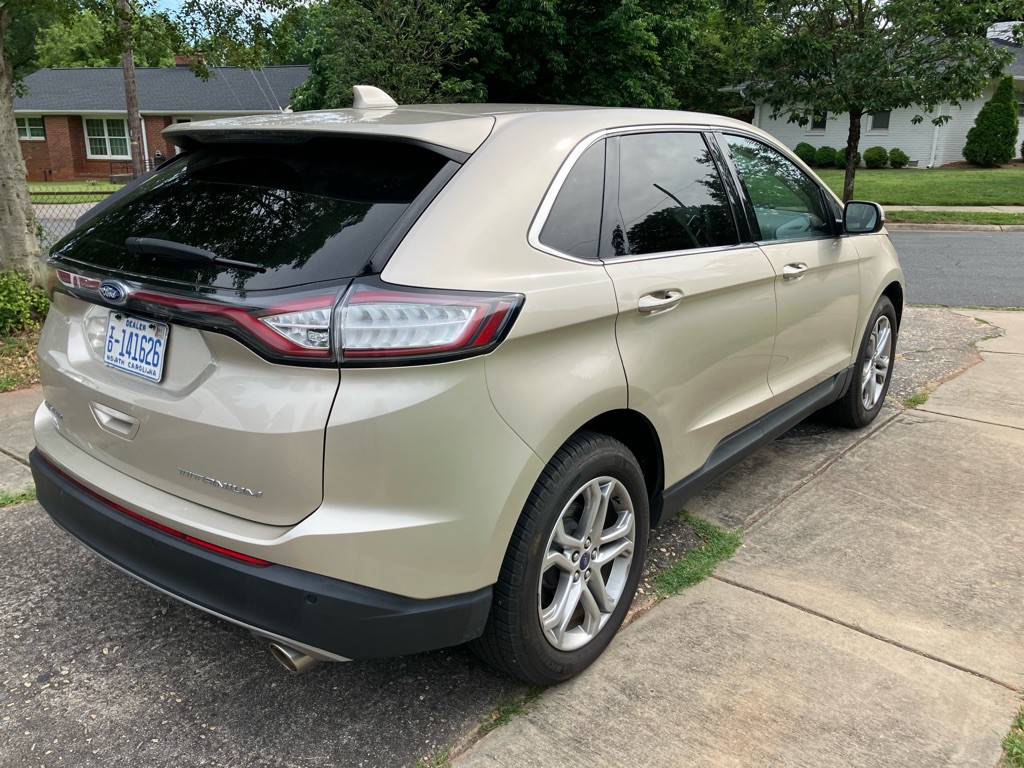 2017 Ford Edge Image 4