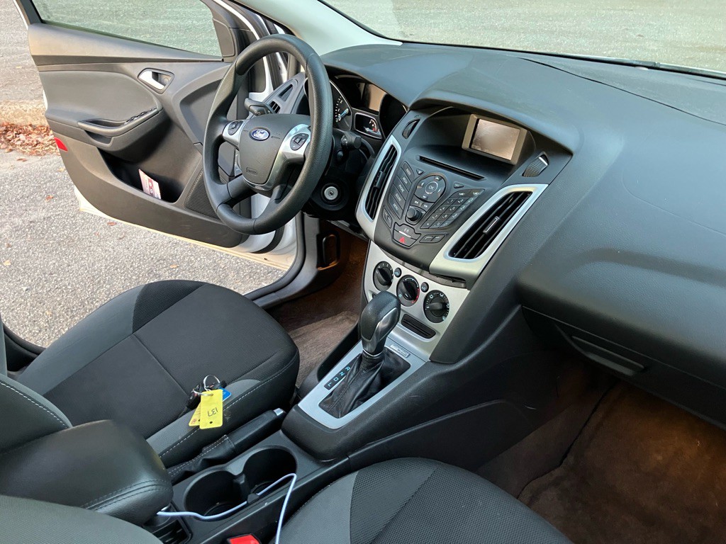 2014 Ford Focus Image 8