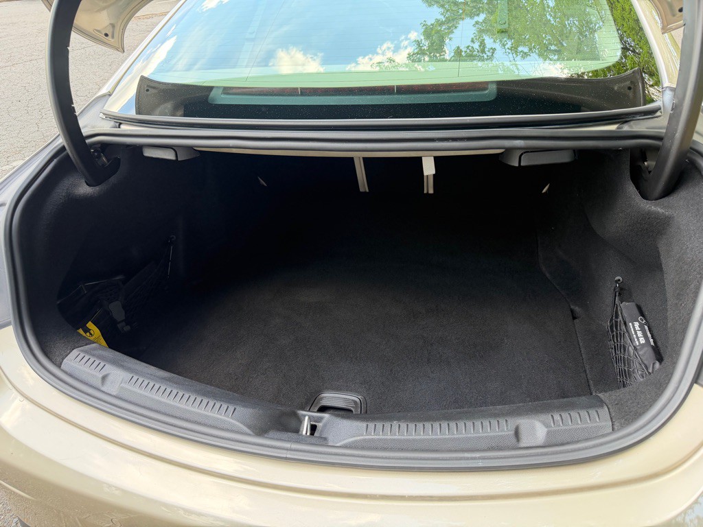 2018 Mercedes-Benz E-Class Image 22