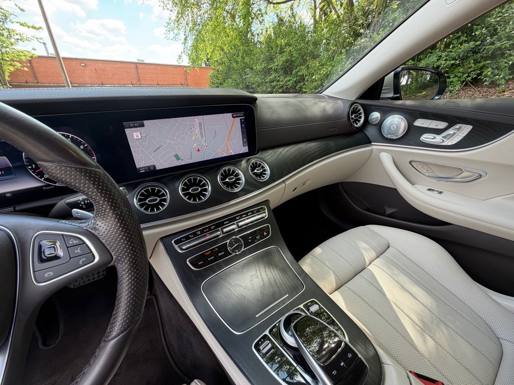 2018 Mercedes-Benz E-Class Image 33