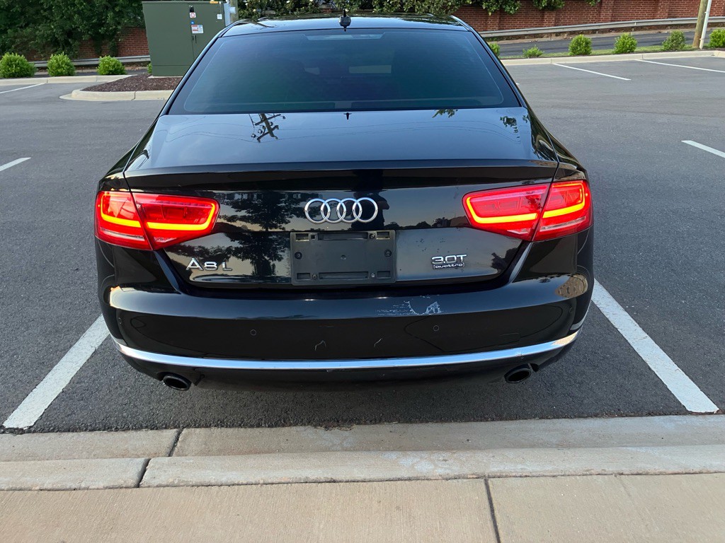2013 Audi A8 Image 3