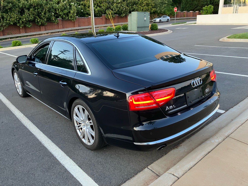 2013 Audi A8 Image 4
