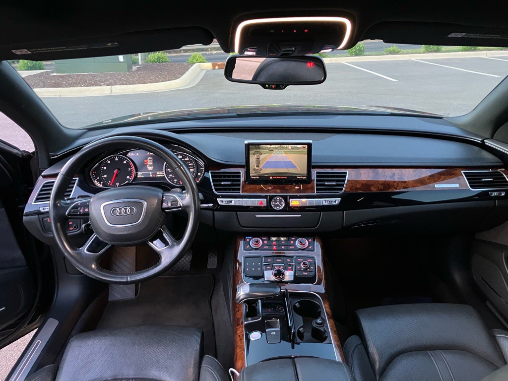 2013 Audi A8 Image 13
