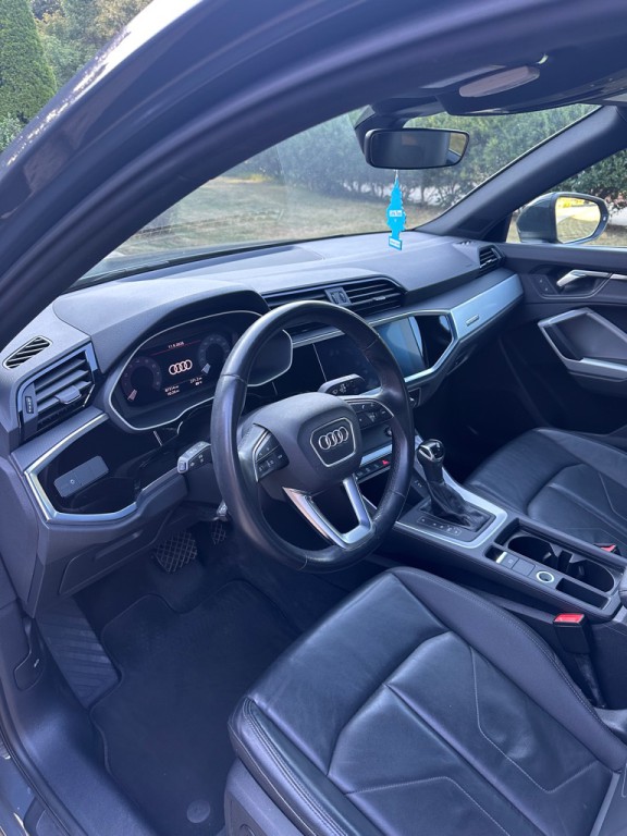 2021 Audi Q3 Image 11